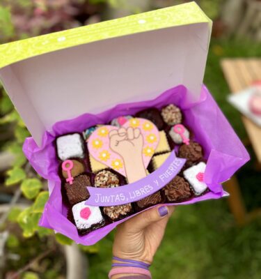 Mix Box Especial Día de la Mujer con Arte en Fondant
