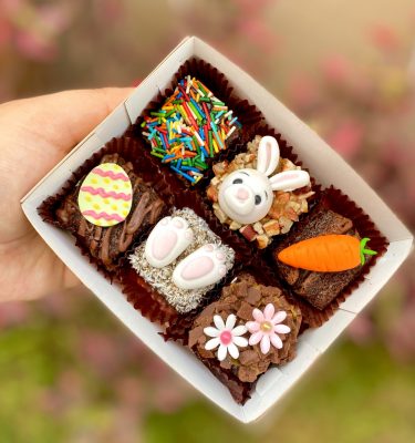 Mini Six de Brownies con Toppings Especiales y Decoraciones en Fondant